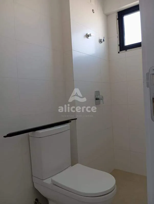 Imagem Apartamento à venda no bairro Floresta com 4 dormitórios com 01 suíte master.
