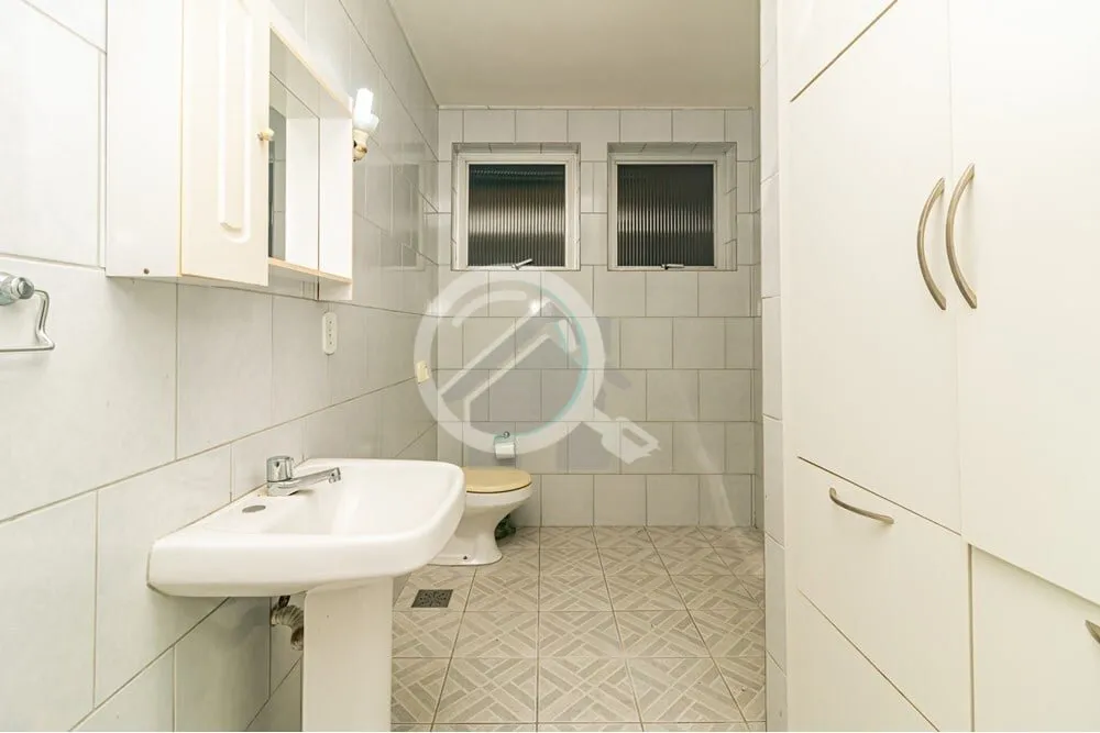 Imagem Imagine-se vivendo no coração de Porto Alegre, em um apartamento que une localização privilegiad...