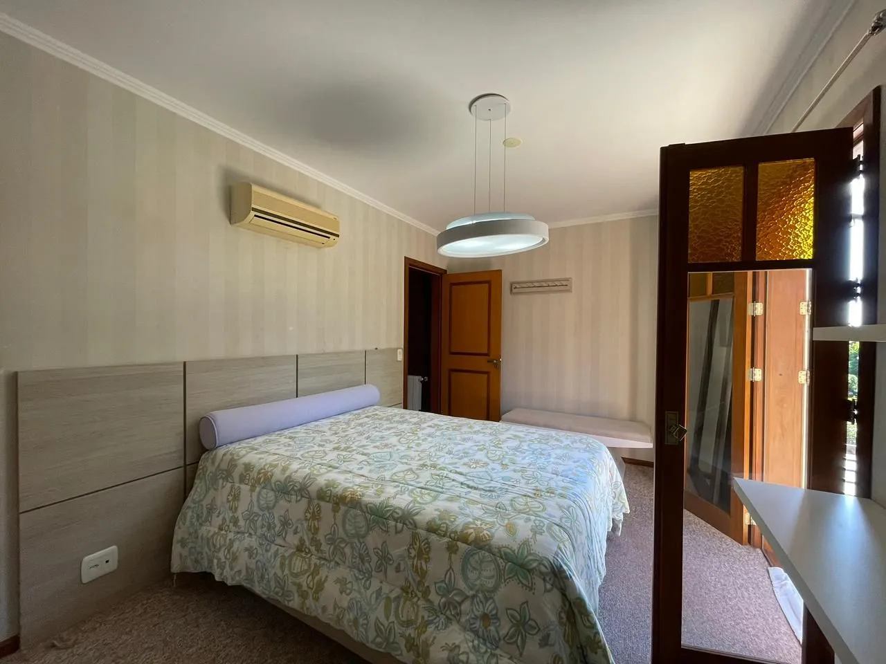 Imagem Casa à venda em Canela, com 3 quartos, 238m2