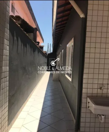 Imagem Casa ótima localização, 600 m. do mar!