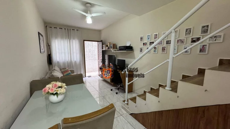 Imagem Sobrado com 2 dormitórios à venda, 62 m² por R$ 430.000,00 - Vila Guilhermina - Praia Grande/SP