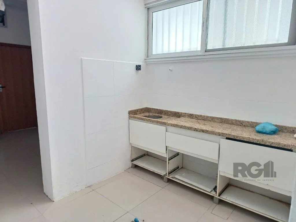Imagem Sala de frente com vaga