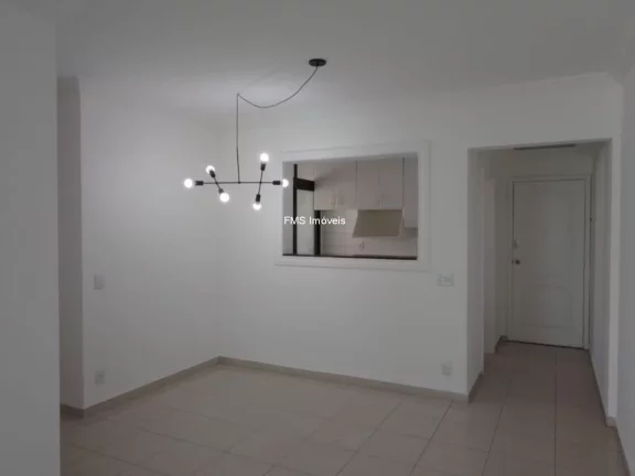 Imagem Apartamento à venda na Vila Andrade com 2 quartos, 2 salas, 1 banheiro, 1 vaga.