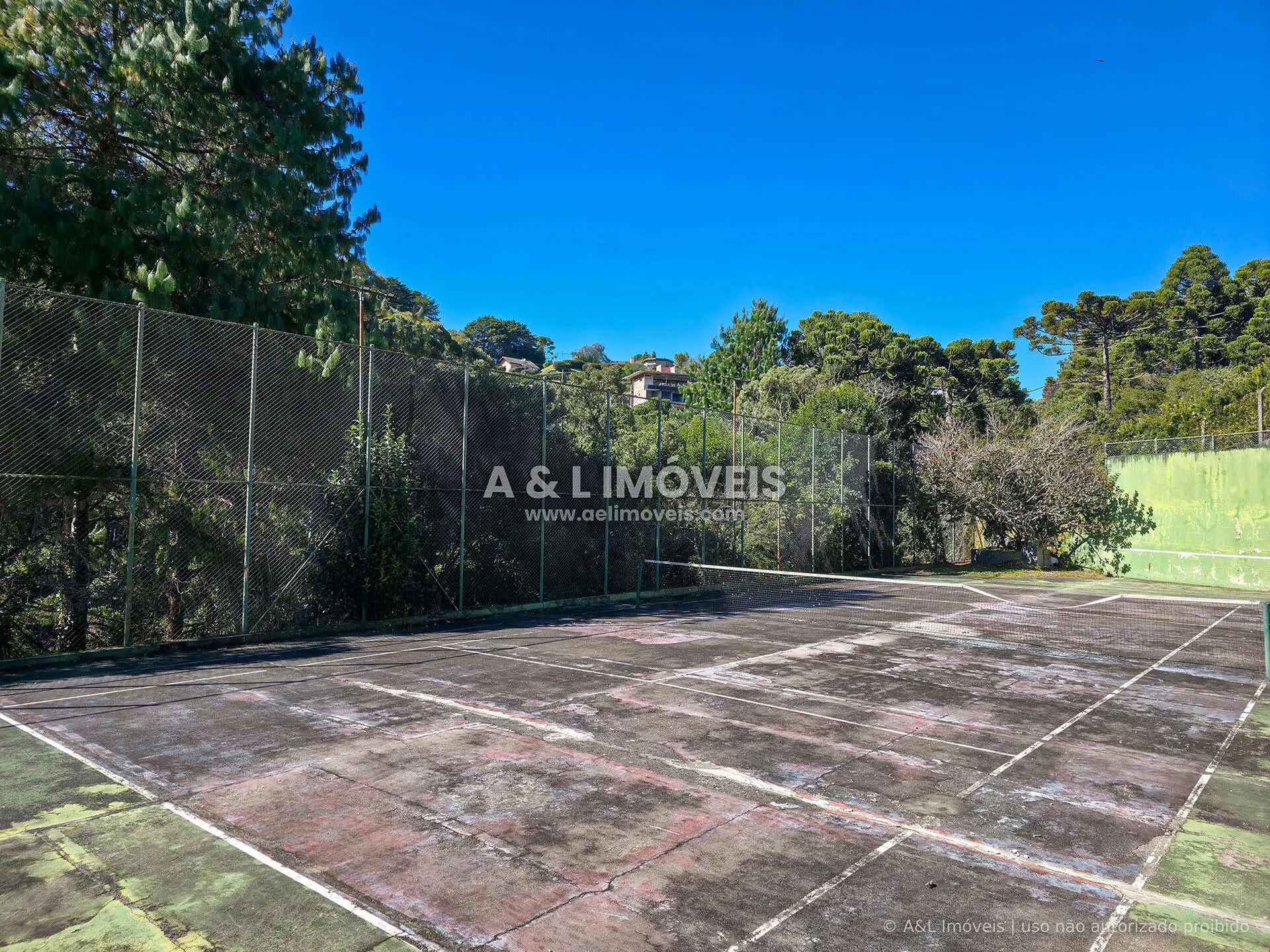 Imagem Casa à venda no Portal do Capivari com 5 dormitórios e 3 suítes