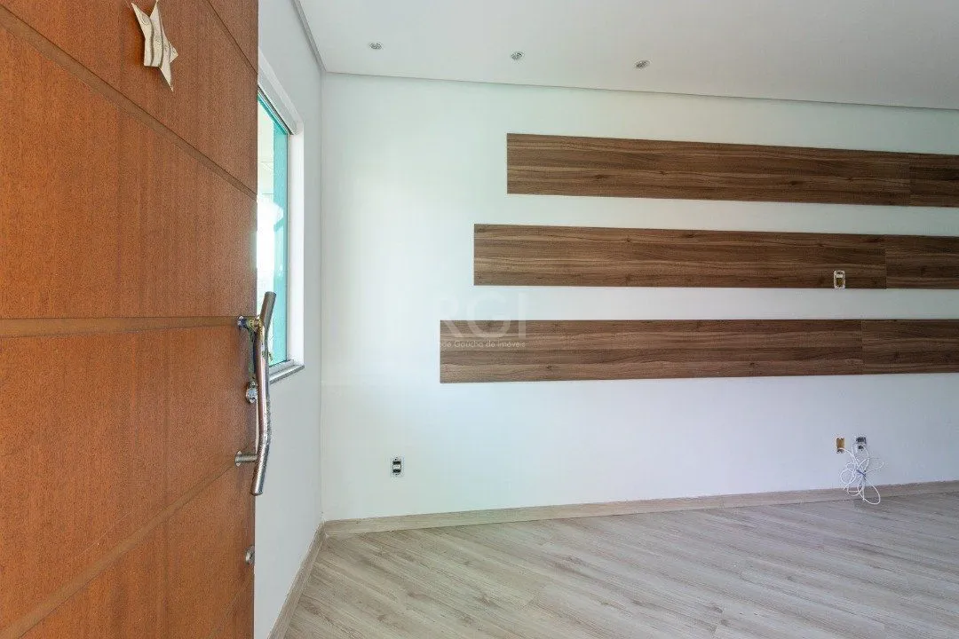 Imagem Casa para Venda - 178.4m², 3 dormitórios, sendo 1 suites, 2 vagas - Hípica