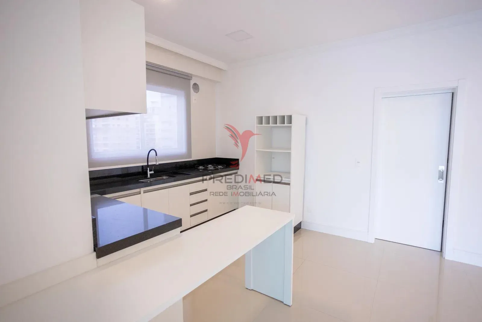 Imagem Edifício Magestic: Amplitude e Exclusividade na Meia Praia