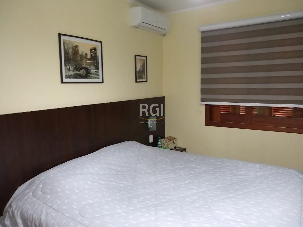 Imagem Casa para Venda - 280m², 3 dormitórios, Sarandi