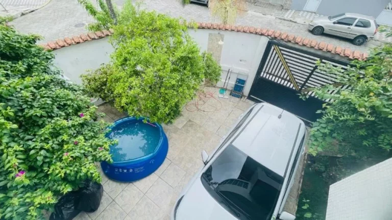 Imagem EXCELENTE CASA À VENDA NA OCIAN COM 3 DORMITÓRIOS 4 VAGAS!!!