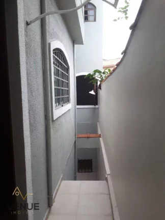 Imagem Sobrado com 2 dormitórios à venda, 200 m² por R$ 503.600,00 - Vila Palmares - Santo André/SP