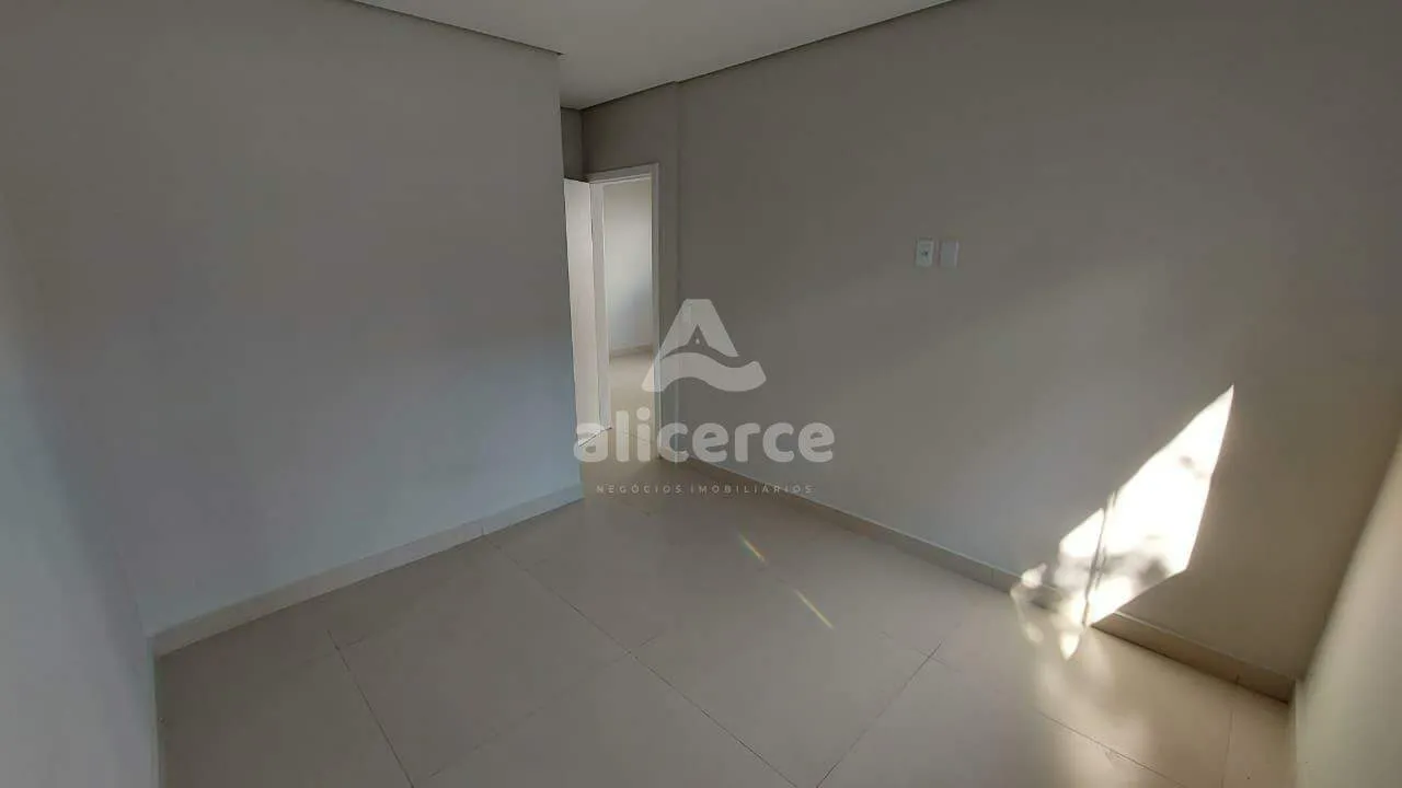 Imagem CASA 3 QUARTOS COM SUÍTE, PISCINA E EDÍCULA - SERRARIA - SÃO JOSÉ/SC