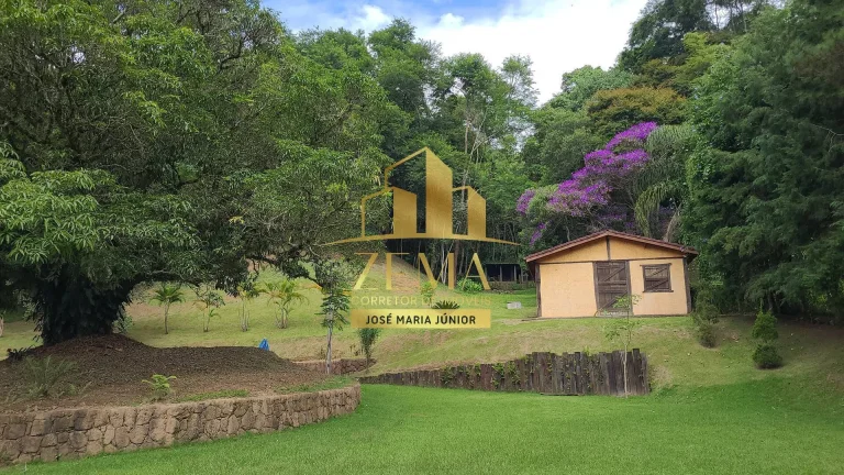 Imagem Sítio com 42000 m2, 06 suites, Piscina, Lago, Adega, Báia, Casa caseiro