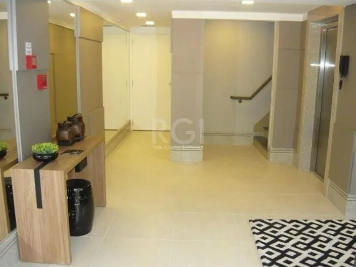 Imagem Excelente apartamento 2 dormitórios com duas suítes, lavabo e 2 vagaS coberta próximo Av. Goethe