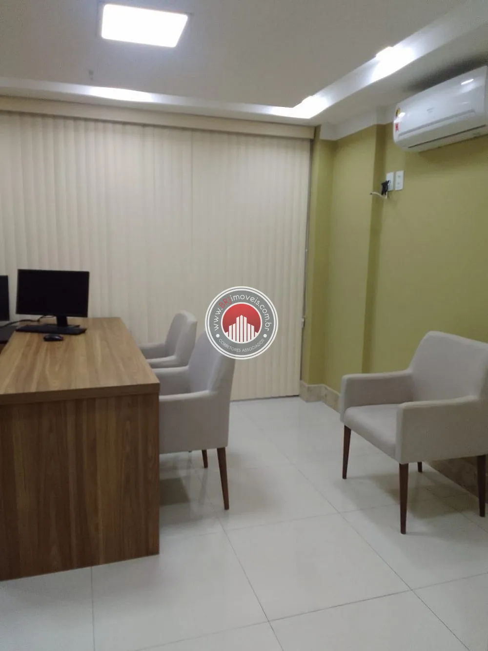 Imagem Sala Comercial a Venda no bairro Centro - Nova Iguaçu, RJ