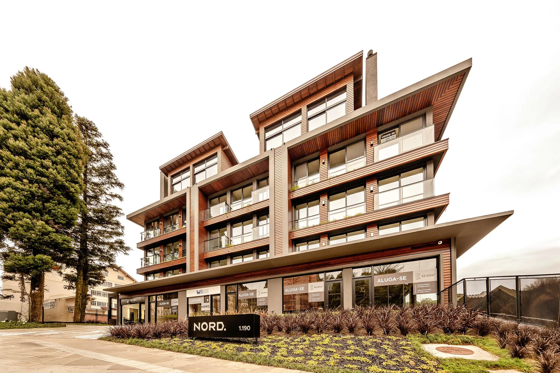 Imagem Cobertura à venda em Gramado, Floresta, com 2 quartos, 57.56m2