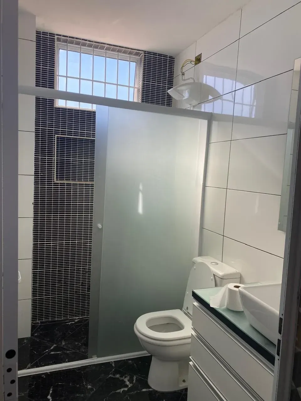 Imagem Casa com 2 Quartos para Alugar, 75 m² em Jardim Kuabara - Taboão da Serra