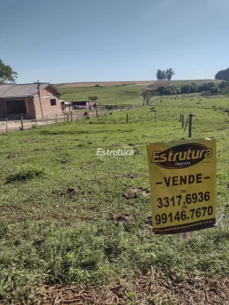 Terreno de 450m² na Boca do Monte