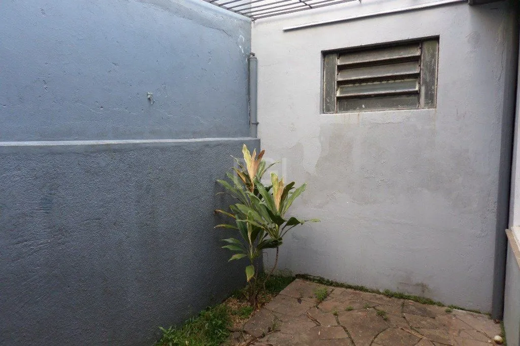 Imagem Casa no bairro Jardim Botânico de 3 dormitórios e 2 vagas