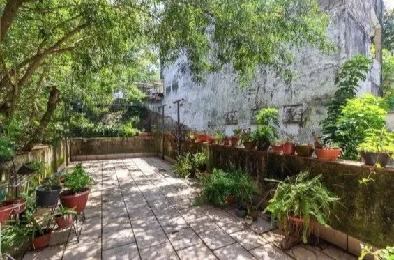 Imagem Casa para Venda - 115m², 3 dormitórios, 1 vaga - Petrópolis