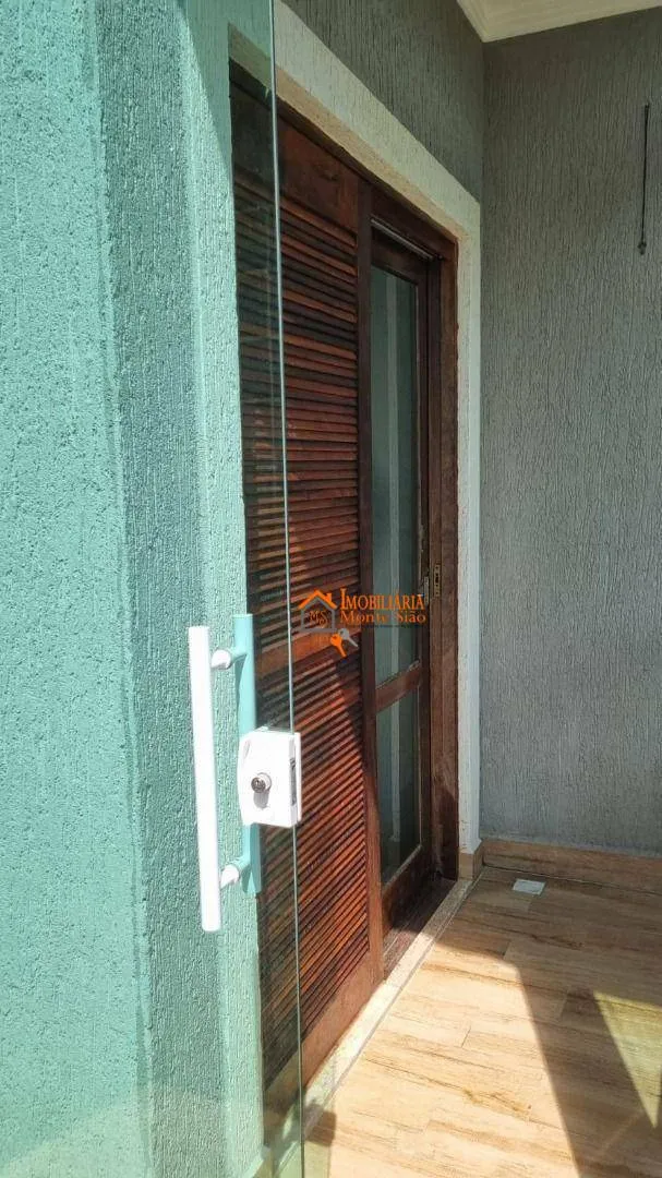 Imagem Sobrado com 3 dormitórios à venda, 140 m² por R$ 690.000,00 - Jardim Bela Vista - Guarulhos/SP
