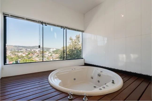 Imagem Casa para venda no bairro Medianeira em Porto Alegre