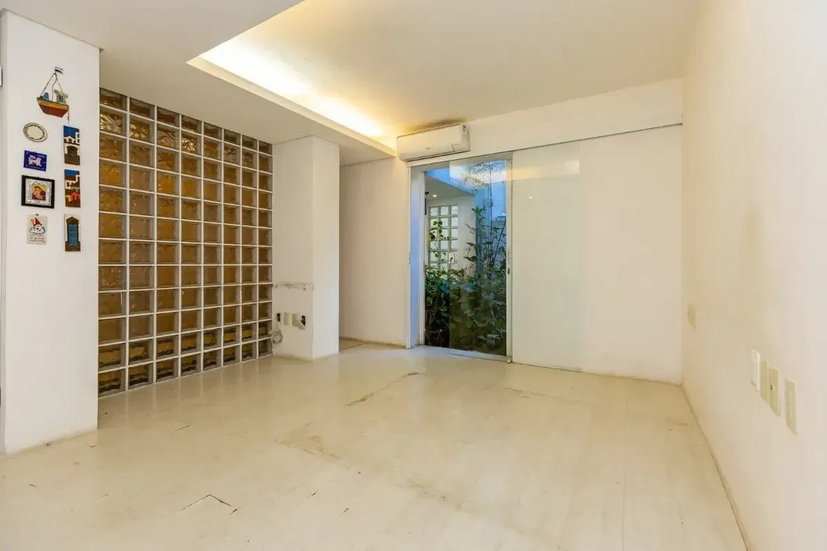 Imagem Casa com 5 Quartos à Venda, 300 m² em Continental - Osasco