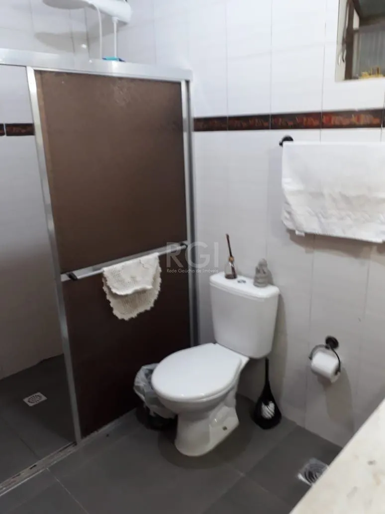 Imagem Casa para Venda - 230.45m², 4 dormitórios, sendo 1 suites, 3 vagas - Ponta Grossa