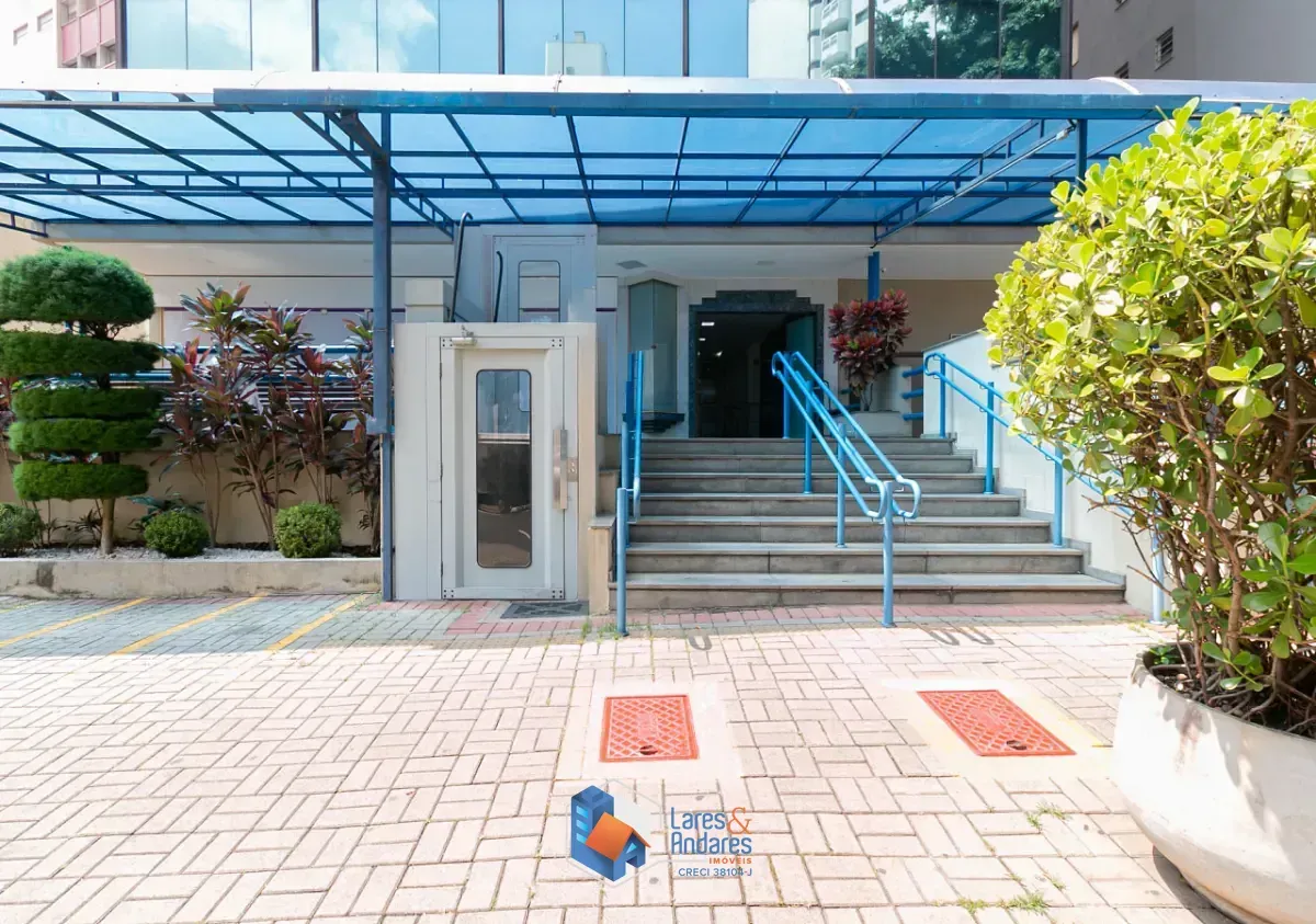 Foto do imóvel Loja de fachada ativa para venda em Santa Cecília, 145m² em Rua Conselheiro Brotero