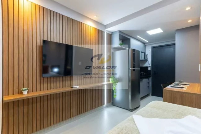 Imagem Vendo Flat, Mobiliado, com sacada, 21 m² e vaga de garagem rotativa