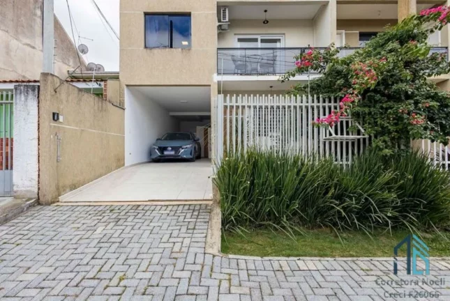 Imagem Sobrado lindo a venda 03 quartos c/suíte, 02 vagas no Campo Comprido em Curitiba PR