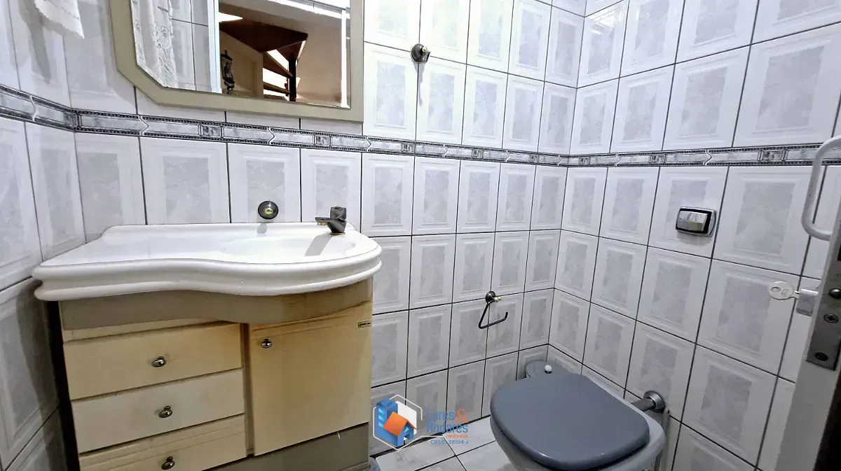 Imagem Sobrado para venda em Jardim Santo Amaro com 3 quartos, sendo 1 suíte, 147m²