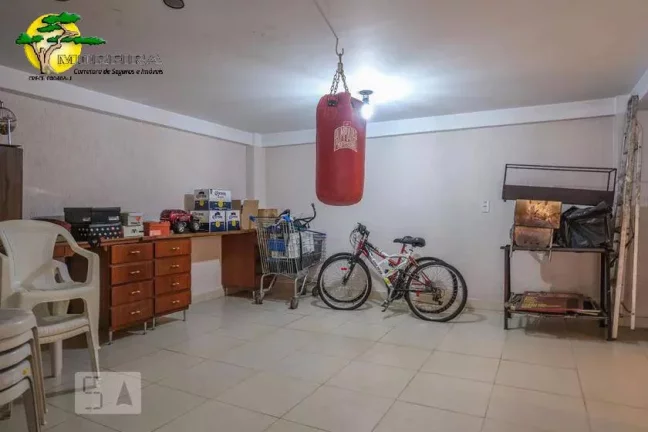 Imagem SOBRADO COM 4 DORMS E 5 VAGAS NA VILA ROQUE