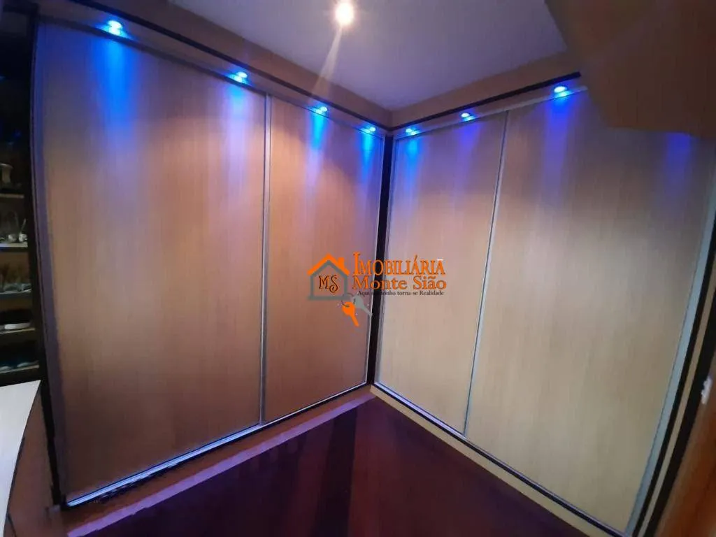 Imagem Sobrado com 2 dormitórios à venda, 264 m² por R$ 2.662.500,00 - Cidade Maia - Guarulhos/SP
