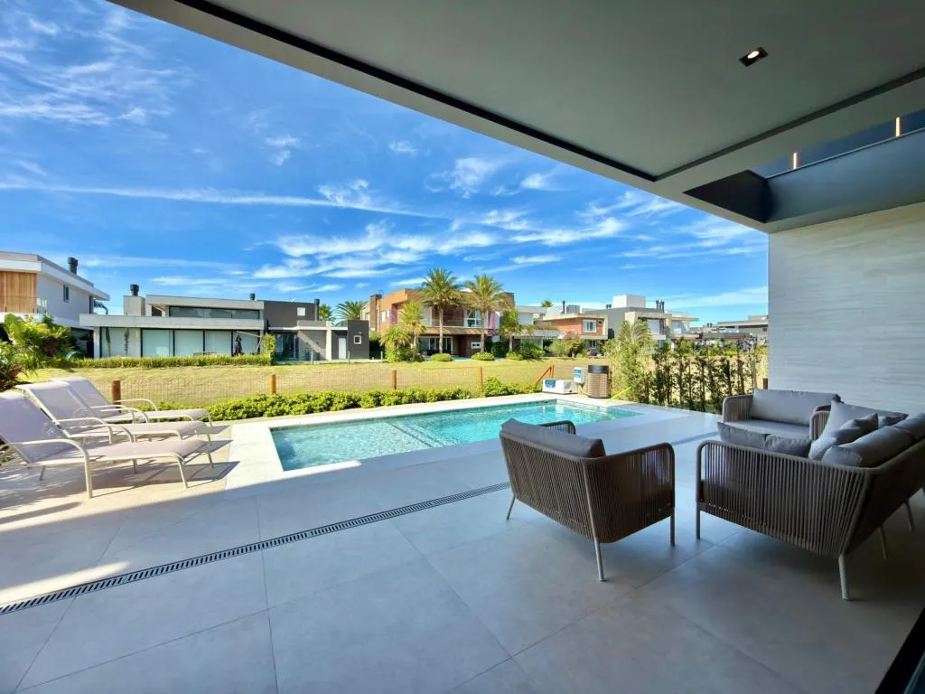 Imagem Casa em Condominio 5 Dormitórios - Bairro Santa Luzia