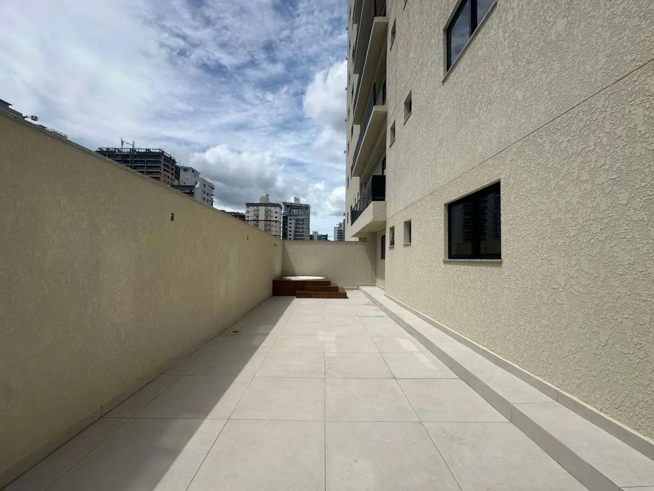 Imagem Apartamento com vista para o mar à venda com 97m2 por R$ 1.500.000,00