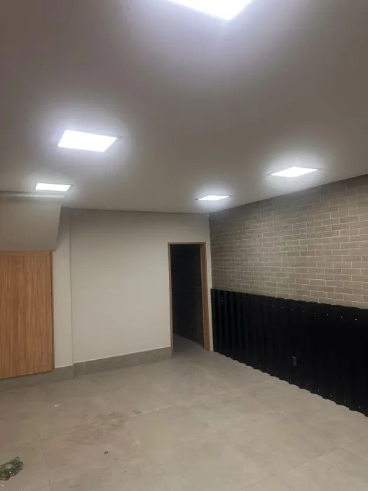 Imagem Prédio Comercial na Penha de França com120 metros reformado.