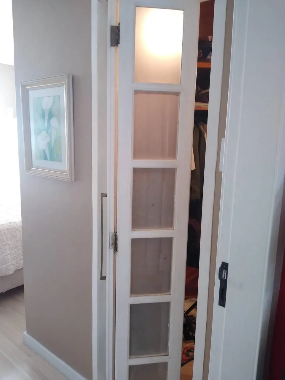 Imagem Vende-se apartamento com 3 quartos(1 suíte), 114m² e 1 vaga - Moinhos de Vento