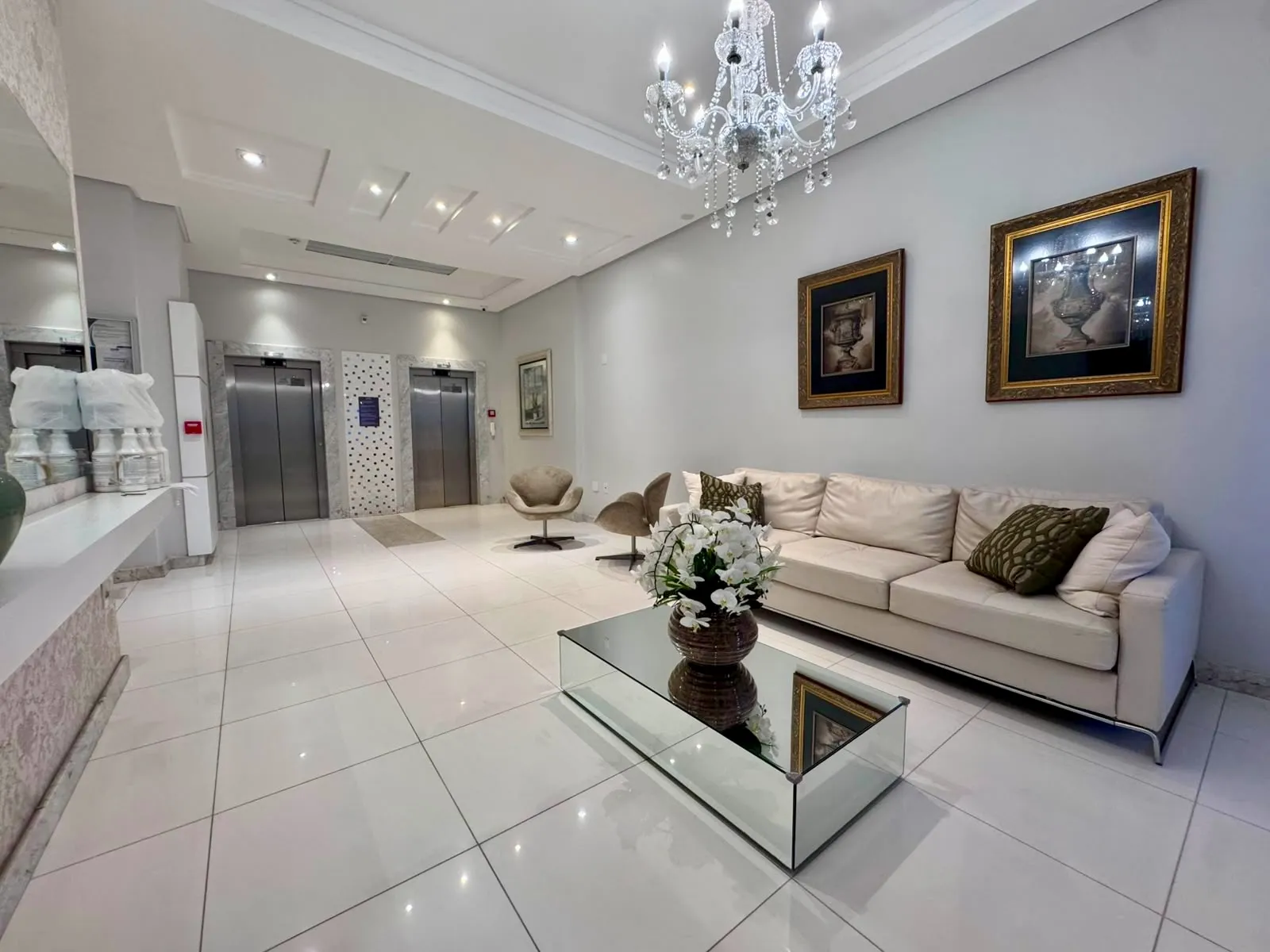 Imagem Apartamento à venda com 126m2 por R$ 2.200.000,00