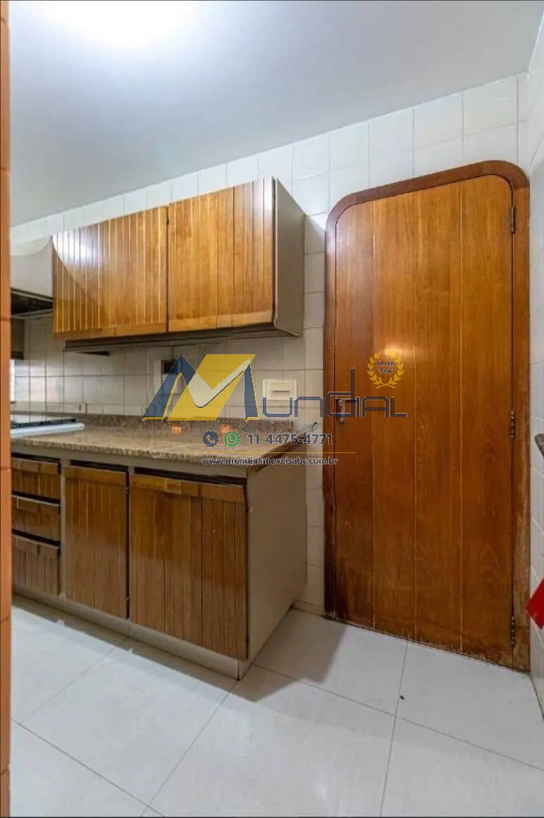 Imagem Casa alto padrão para locação comercial com 340m² e localização estratégica