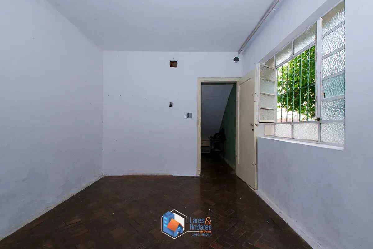 Imagem Sobrado para venda em Aclimação com 3 quartos, 295m²