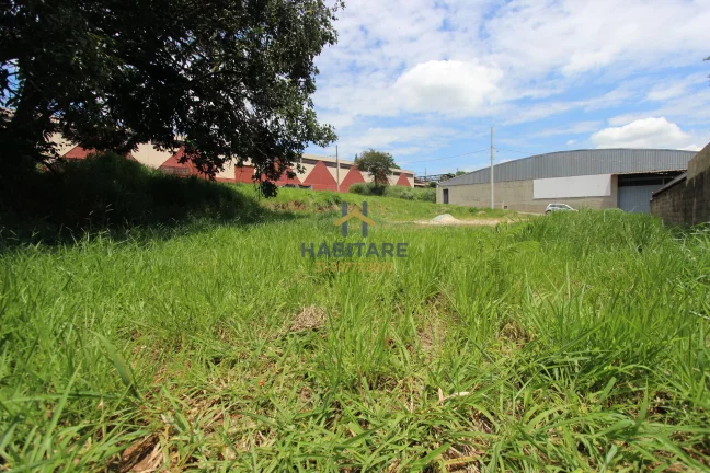 Imagem Terreno de esquina com 1.572 m2 no centro de Ibirité