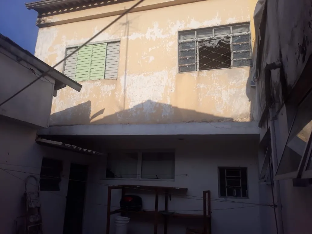 Foto do imóvel Comercial à venda 3 Quartos, 3 Vagas, 240M², Chácara do Visconde, Taubaté - SP