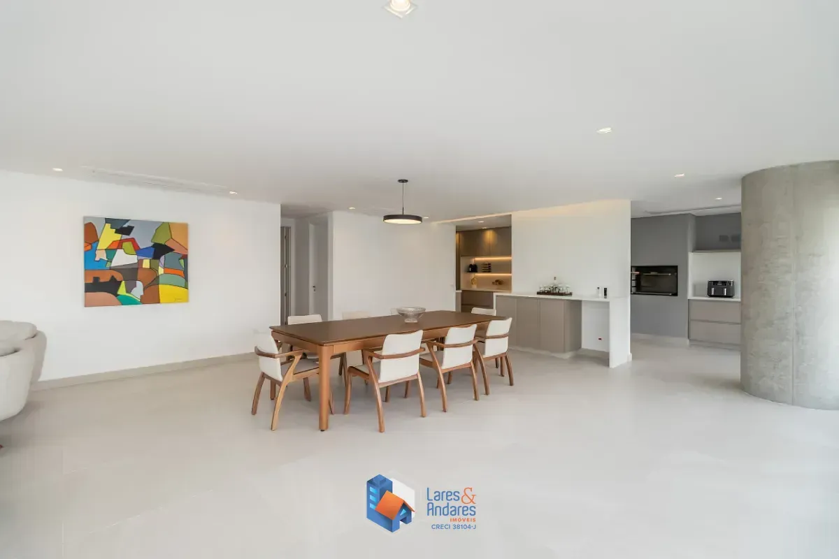 Imagem Apartamento para venda em Campo Belo com 3 quartos, sendo 3 suítes, 211m²