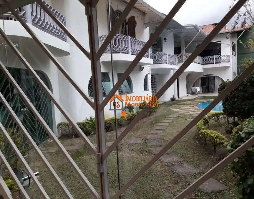 Imagem Sobrado com 5 dormitórios à venda, 492 m² por R$ 4.770.000 - Maia - Guarulhos/SP
