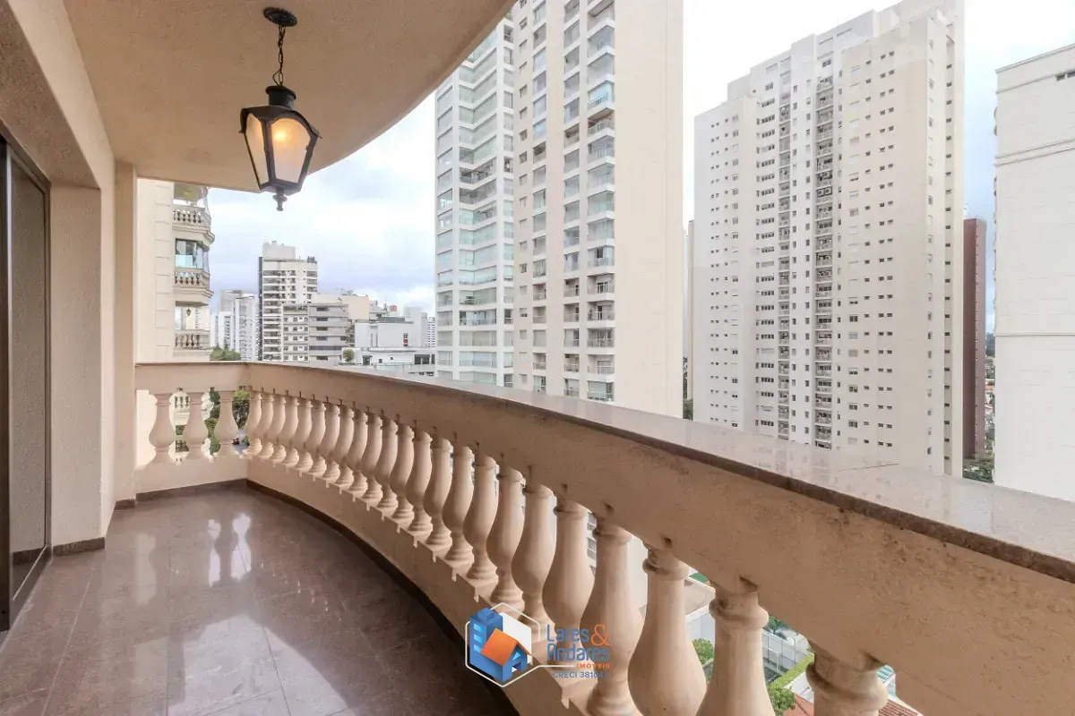 Imagem Apartamento para venda em Campo Belo com 5 quartos, sendo 2 suítes, 210m²
