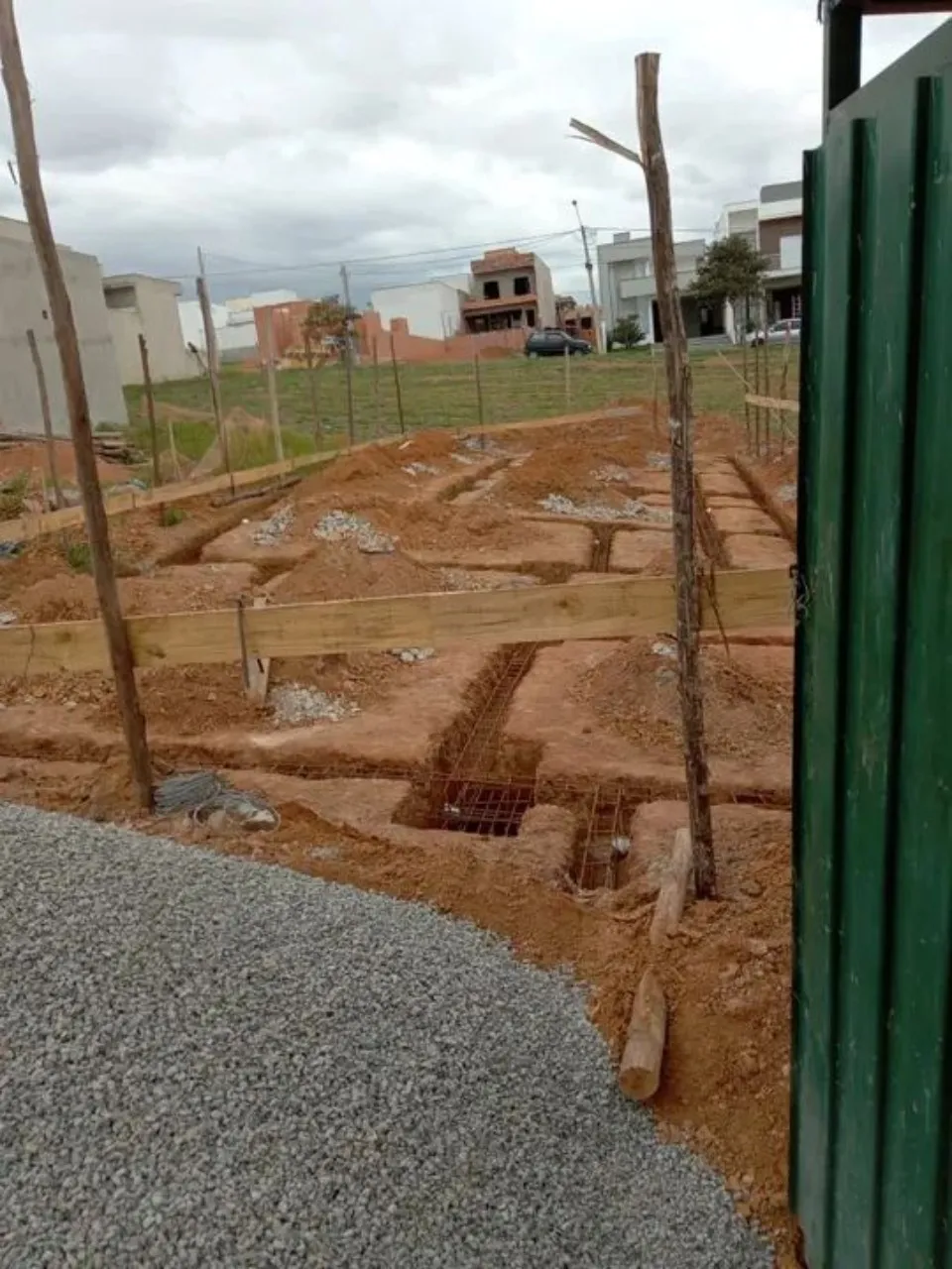 Imagem Impecável casa em condomínio à venda em Sorocaba-SP, Jardim Novo Horizonte: 3 quartos, 2 salas, 3 banheiros, 138m², 3 vagas.