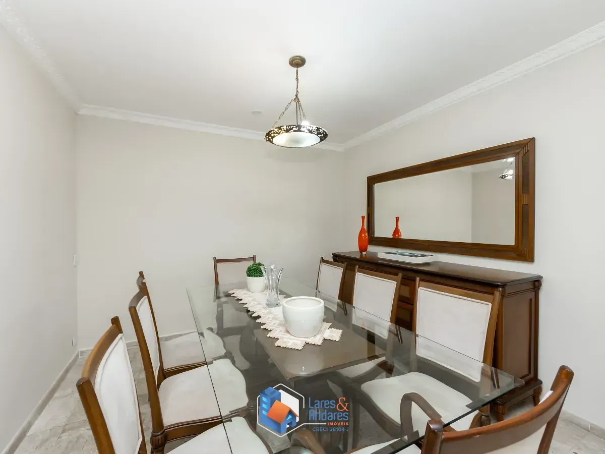 Imagem Sobrado para venda em Jardim Franca com 5 quartos, sendo 3 suítes, 439m²