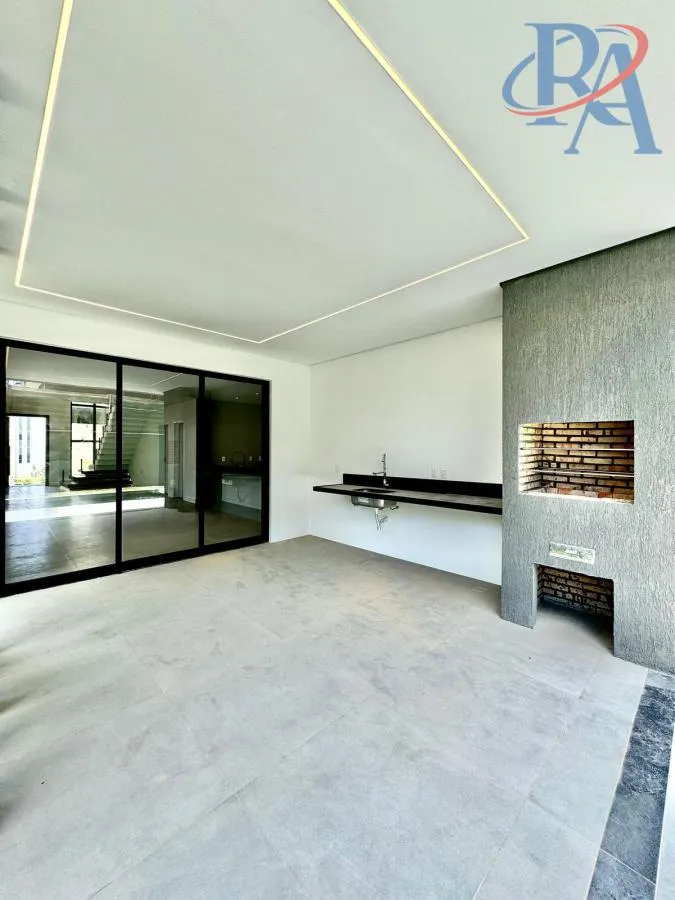 Imagem Casa para Venda em Eusébio, COITÉ, 4 dormitórios, 4 suítes, 5 banheiros, 4 vagas