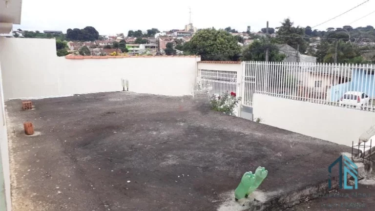 Imagem Casa com amplo quintal, a venda 03 quartos em Colombo PR
