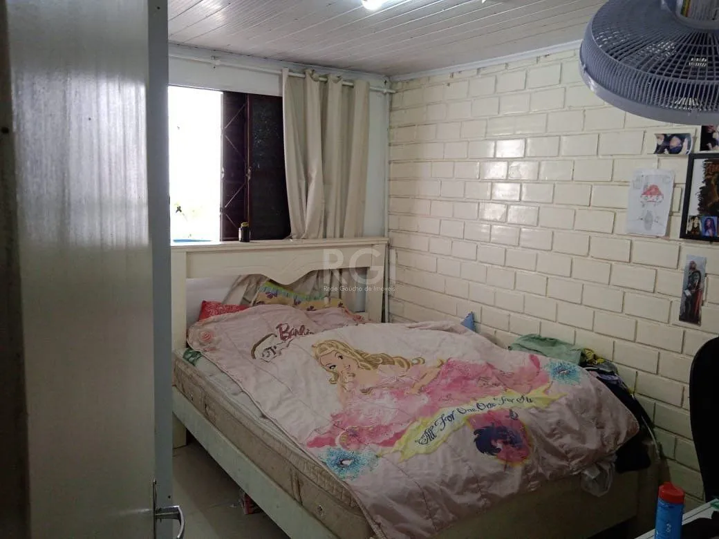 Imagem Casa para Venda - 140m², 5 dormitórios, 2 vagas - Cavalhada, Porto Alegre