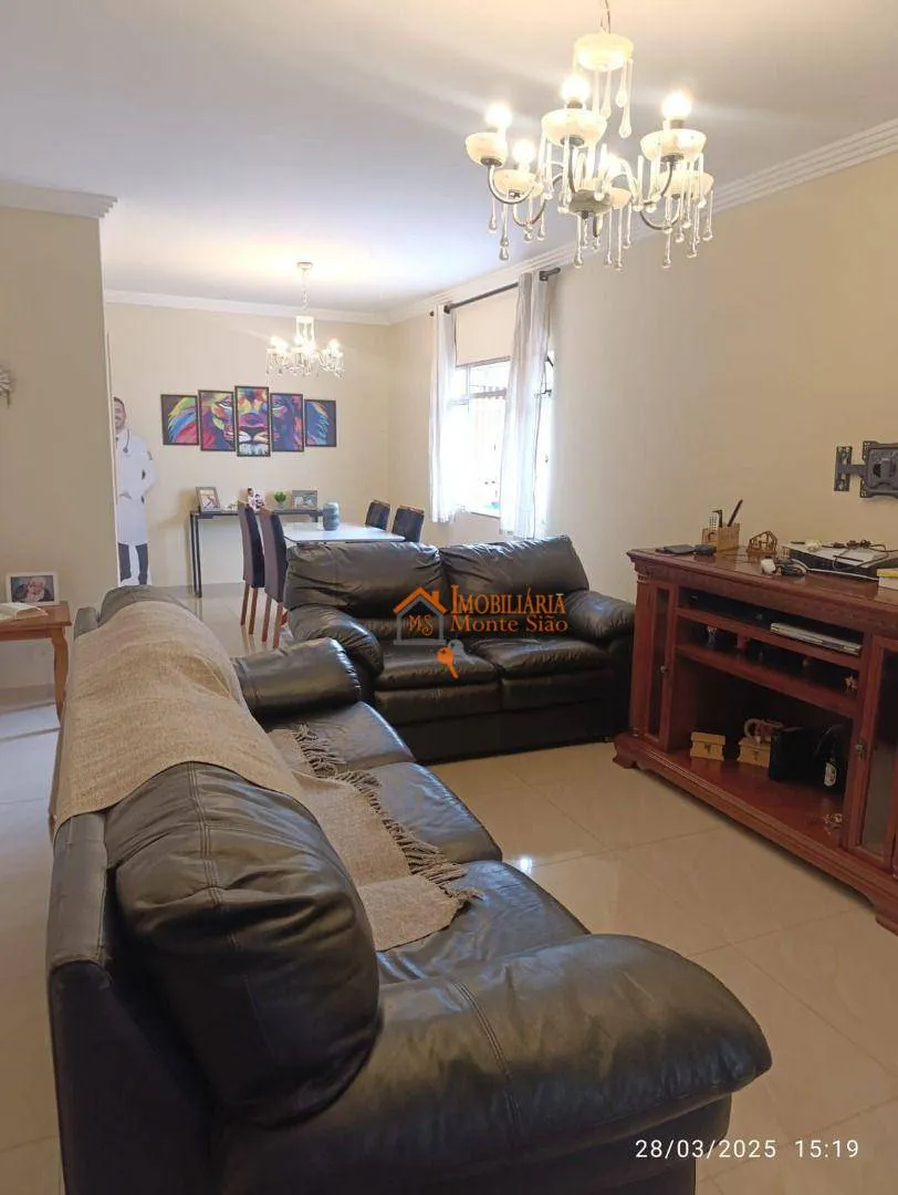 Foto do imóvel Casa com 5 dormitórios à venda, 240 m² por R$ 1.259.000,00 - Jardim Vila Galvão - Guarulhos/SP